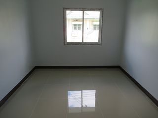 出售 3 卧室 联排别墅 在 Bang Nam Priao, Chachoengsao