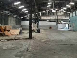 For rent warehouse in Chom Thong, Bangkok