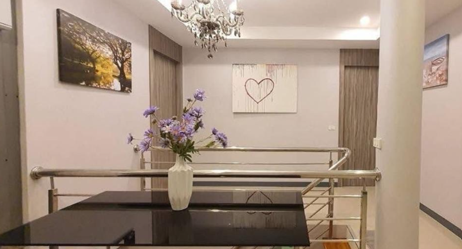 Villa en venta de 5 habitaciones en East Pattaya, Pattaya