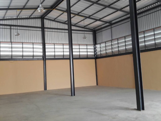 For rent warehouse in Phra Khanong, Bangkok