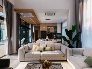 Villa zum Kauf mit 5 Zimmer in Bang Lamung, Chonburi