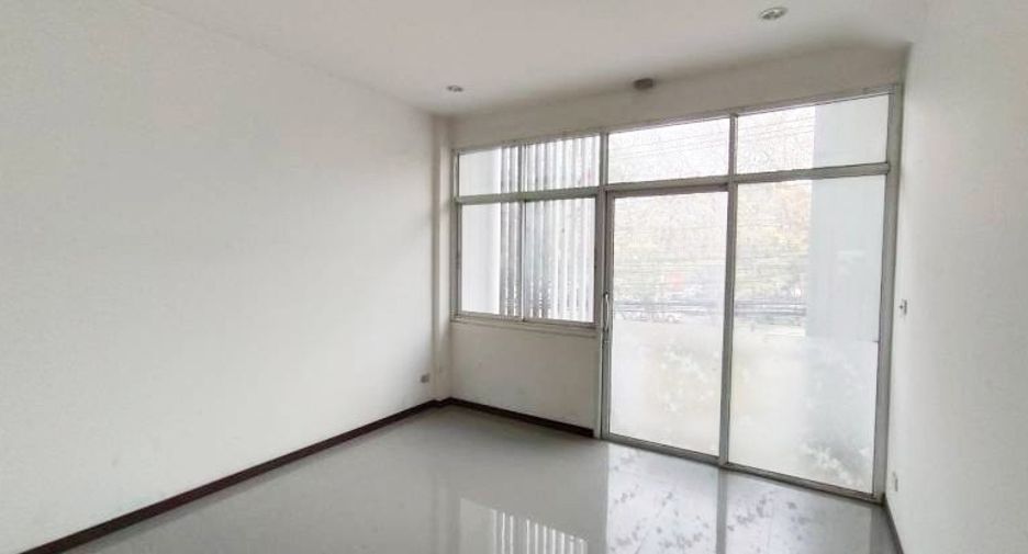 For sale 1 bed retail Space in Mueang Nakhon Ratchasima, Nakhon Ratchasima