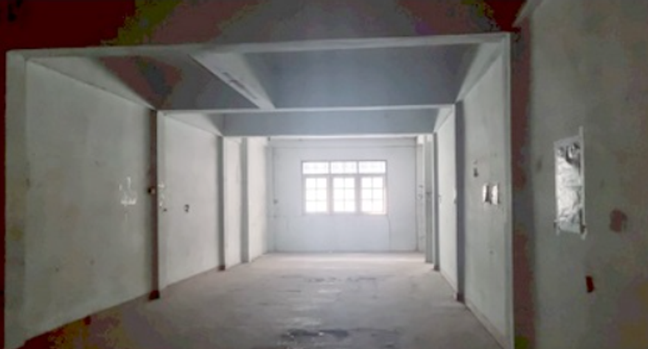 Local comercial en venta de 3 habitaciones en Yan Nawa, Bangkok