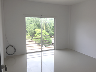 À vendre 20 chambres local commercial à Si Racha, Chonburi
