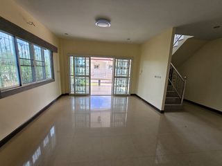 出售 4 卧室 独立屋 在 Mueang Udon Thani, Udon Thani