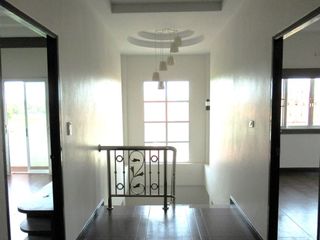 出售 4 卧室 独立屋 在 Mueang Udon Thani, Udon Thani