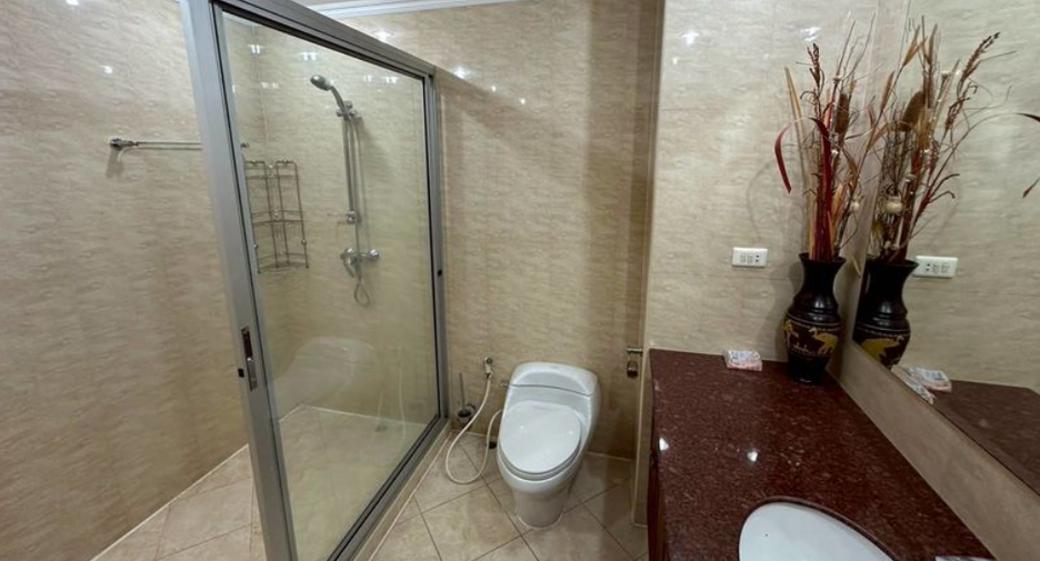 À vendre 20 chambres condo à Jomtien, Pattaya