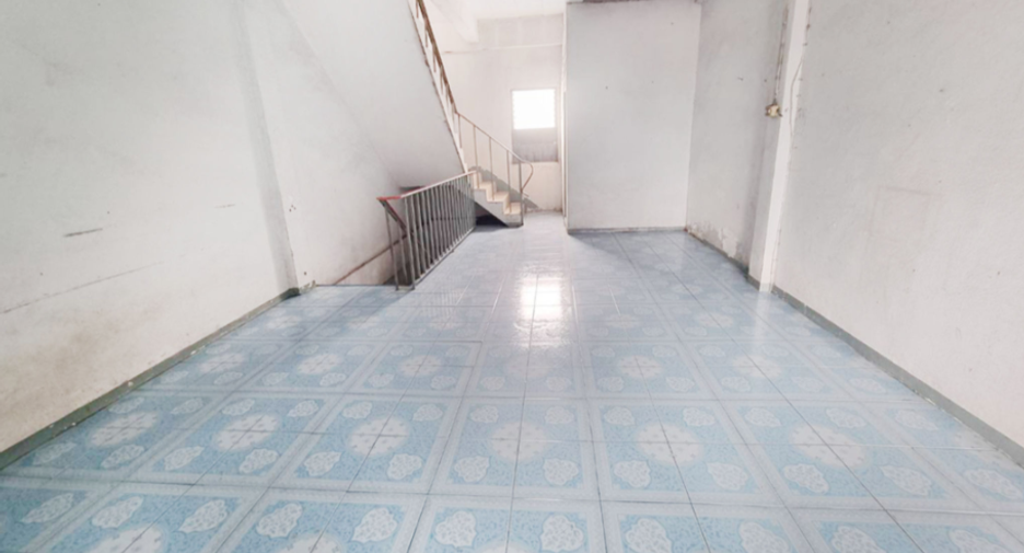 À vendre 1 chambre local commercial à Bang Khun Thian, Bangkok