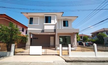 Продажа 3 спальни дом в Mueang Pathum Thani, Патумтани