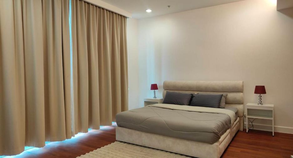 For rent 2 bedrooms condo in Bang Lamung, Chonburi