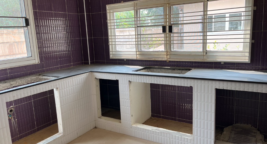 For sale 3 bedrooms house in Ban Chang, Rayong