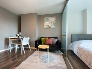 For sale 1 bed condo in Bangkok Noi, Bangkok