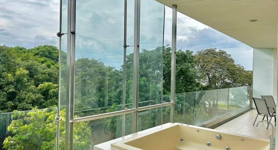For rent 2 bedrooms condo in Bang Lamung, Chonburi