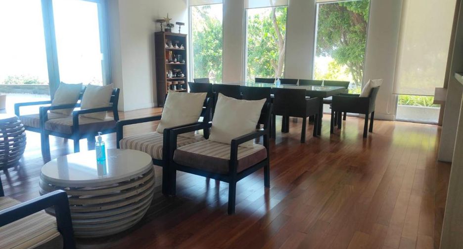 For rent 2 bedrooms condo in Bang Lamung, Chonburi