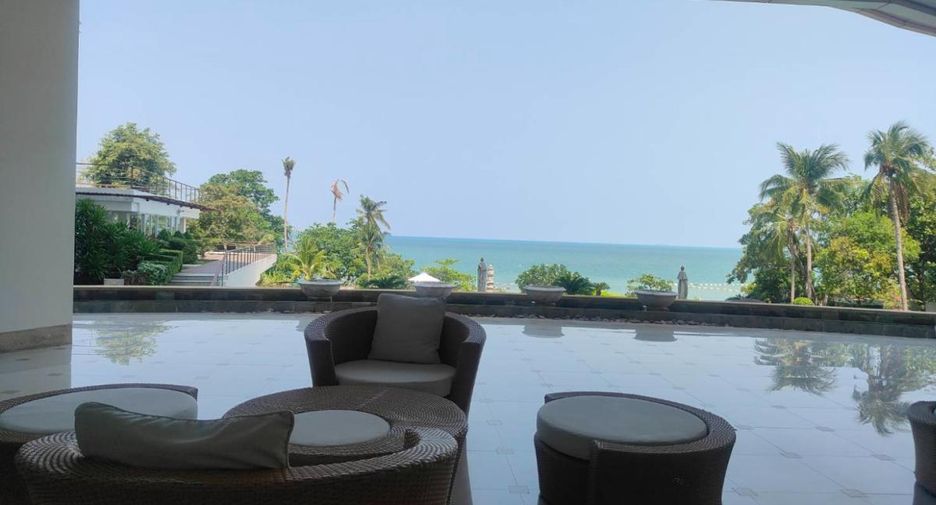 For rent 2 bedrooms condo in Bang Lamung, Chonburi