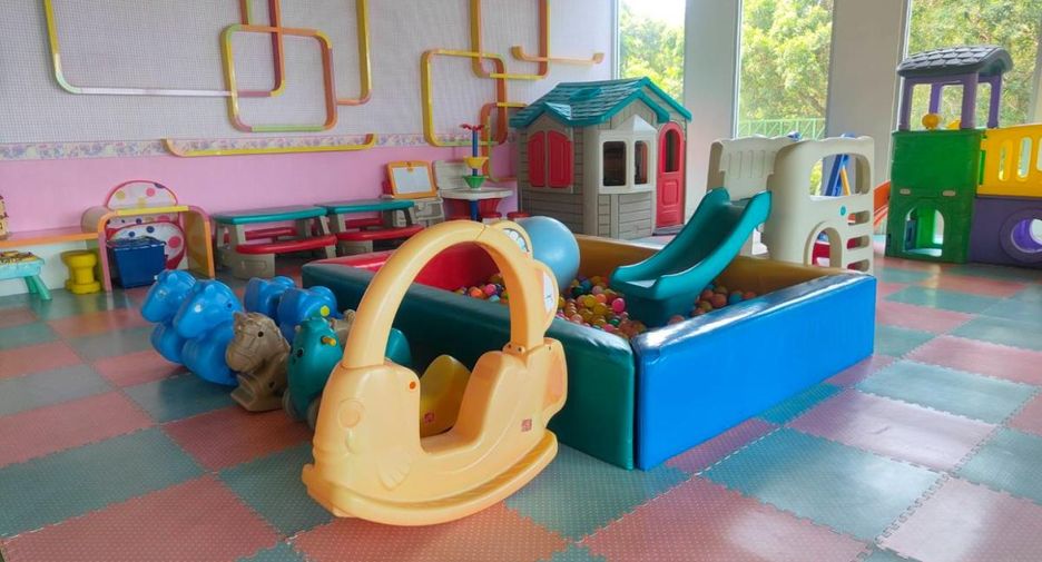 For rent 2 bedrooms condo in Bang Lamung, Chonburi