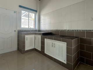 Casa en venta de 2 habitaciones en Phan Thong, Chonburi