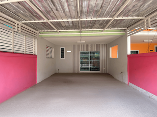 For sale 3 ベッドルーム townhouse in Pluak Daeng, Rayong
