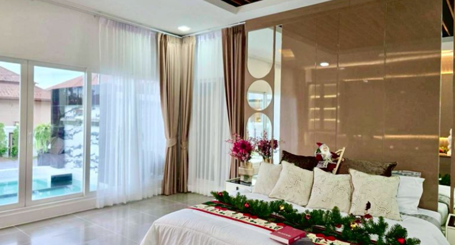 For rent 5 bedrooms villa in Bang Lamung, Chonburi