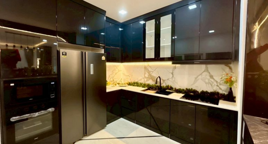 For rent 5 bedrooms villa in Bang Lamung, Chonburi