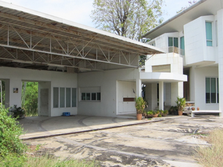 出售 6 卧室 独立屋 在 Nakhon Chai Si, Nakhon Pathom