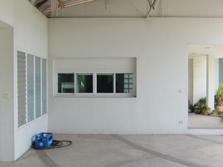 出售 6 卧室 独立屋 在 Nakhon Chai Si, Nakhon Pathom