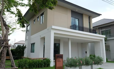 For sale 3 bedrooms house in Mueang Pathum Thani, Pathum Thani