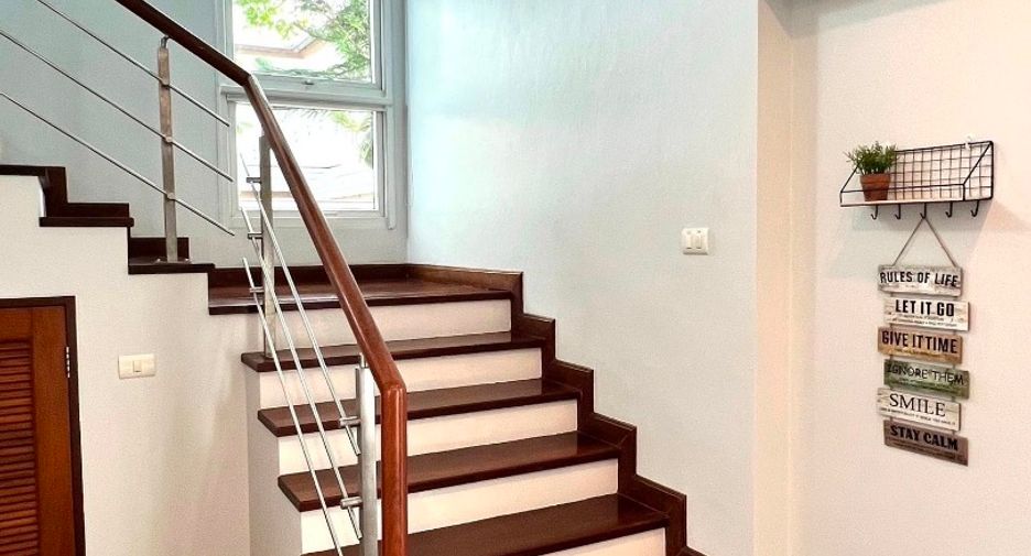 À vendre 4 chambres villa à Bang Lamung, Chonburi
