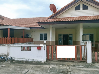 Casa adosada en venta de 2 habitaciones en Pluak Daeng, Rayong