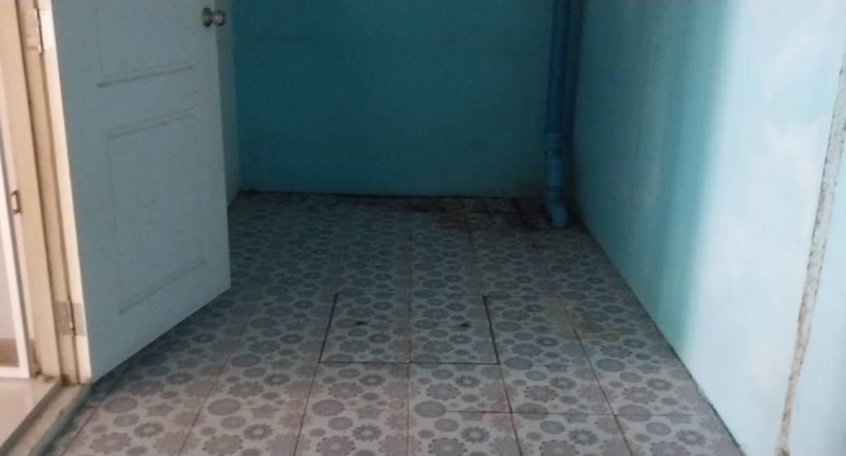 出售 3 卧室 联排别墅 在 Ban Pho, Chachoengsao
