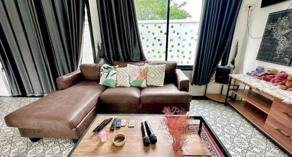 For rent 4 bedrooms house in Bang Lamung, Chonburi