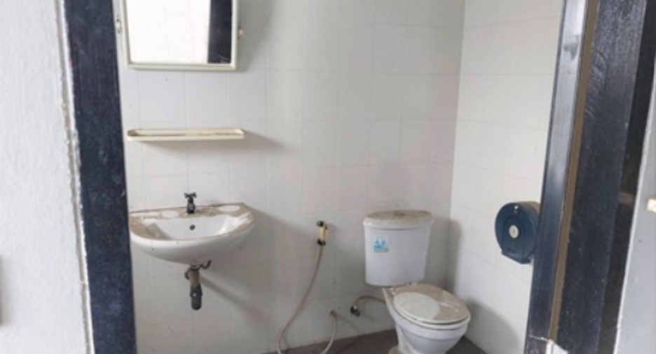 Gewerbefläche zum Kauf mit 1 Zimmer in Mueang Chon Buri, Chonburi