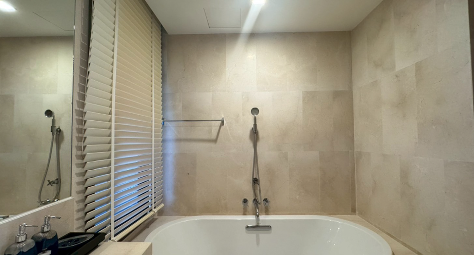 For sale 2 bedrooms condo in Thalang, Phuket