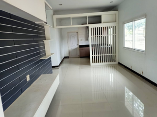 出售 2 卧室 独立屋 在 Pluak Daeng, Rayong