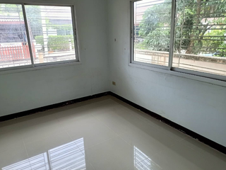 出售 2 卧室 独立屋 在 Pluak Daeng, Rayong