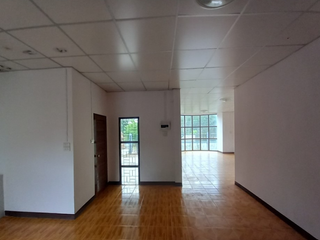 À vendre 2 chambres maison à Klaeng, Rayong