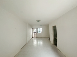 For sale 3 bedrooms townhouse in Mueang Chachoengsao, Chachoengsao