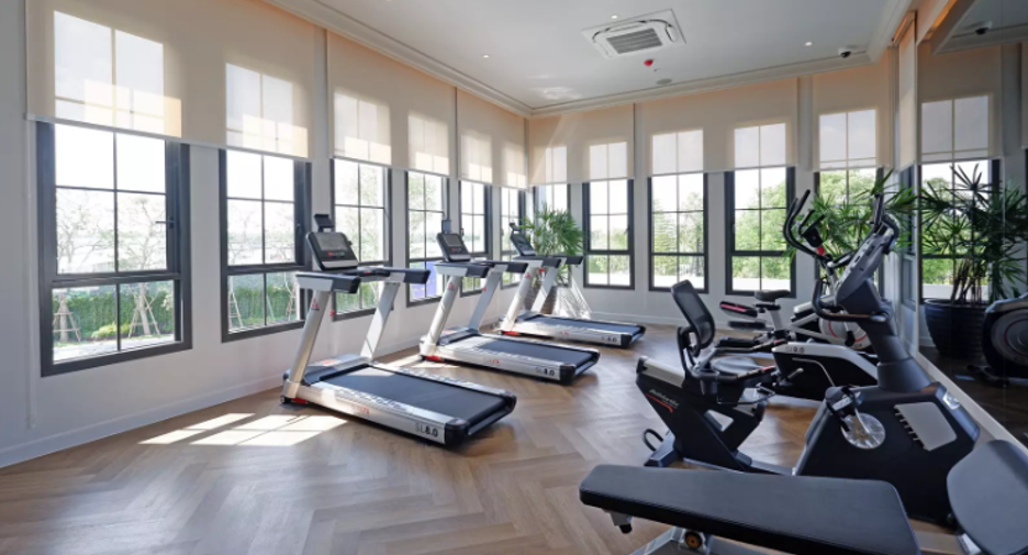 For sale 4 bedrooms house in Khan Na Yao, Bangkok