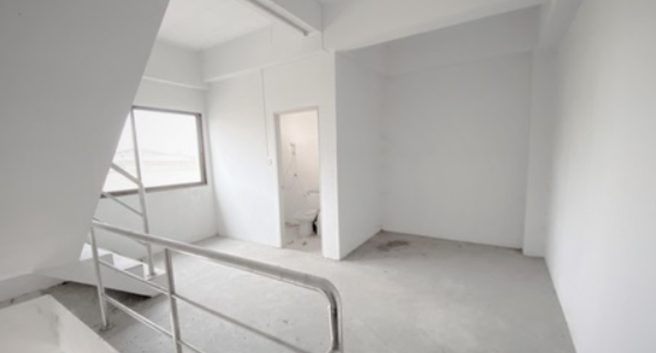 Gewerbefläche zum Kauf mit 1 Zimmer in Mueang Chon Buri, Chonburi