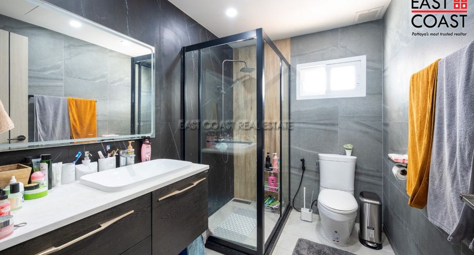 Condo en venta de 3 habitaciones en Pratumnak, Pattaya