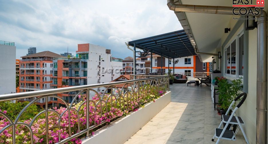 Condo en venta de 3 habitaciones en Pratumnak, Pattaya