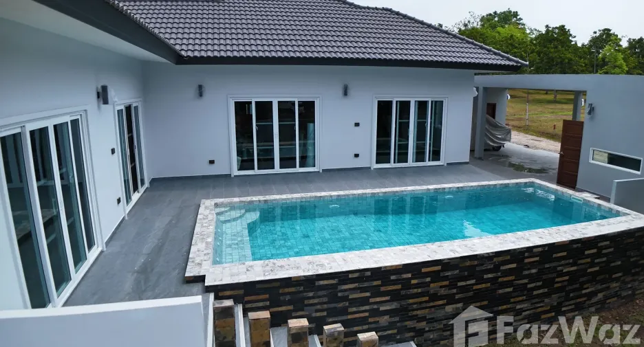 For sale 3 bedrooms villa in Mueang Chiang Rai, Chiang Rai