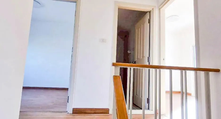 Haus zum Kauf mit 3 Zimmer in Sai Noi, Nonthaburi