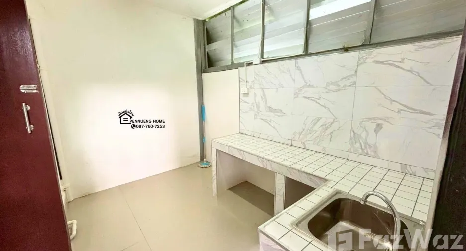 Haus zum Kauf mit 2 Zimmer in Mueang Lampang, Lampang