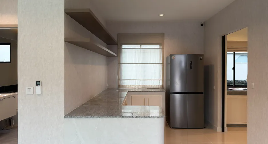 For rent 4 bedrooms house in Prawet, Bangkok