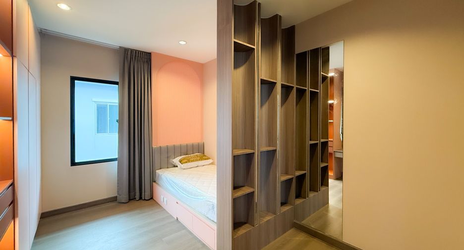 For rent 4 bedrooms house in Prawet, Bangkok