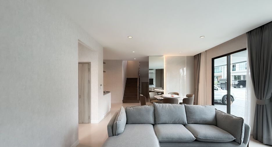 For rent 4 bedrooms house in Prawet, Bangkok