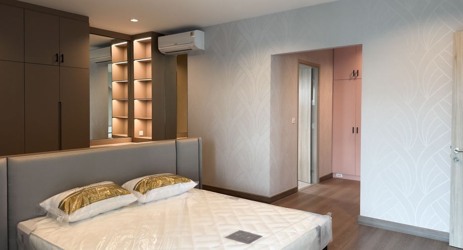 For rent 4 bedrooms house in Prawet, Bangkok