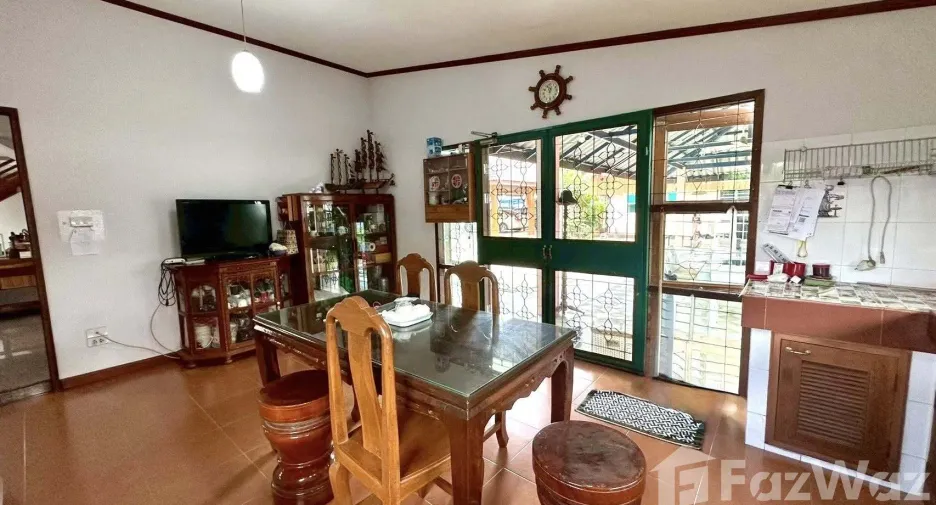 For sale 6 bedrooms house in Ko Kha, Lampang