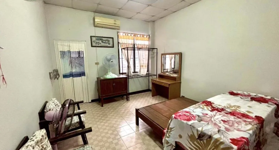 For sale 6 bedrooms house in Ko Kha, Lampang